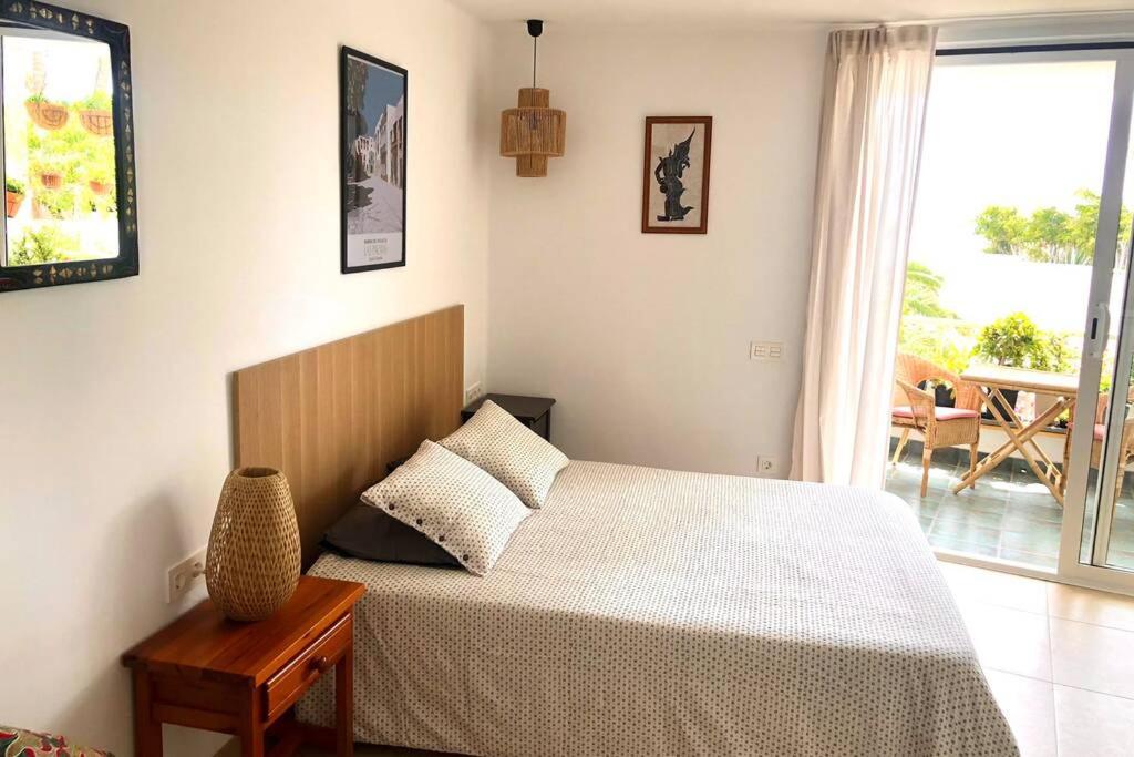 Postel nebo postele na pokoji v ubytování Modern & Spacious Studio Isla, Puerto Del Carmen