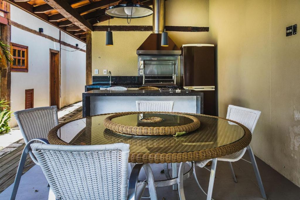  Tennis House - Casa com quadra de tênis na Ihabela