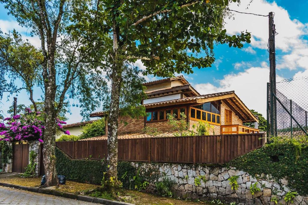 Tennis House - Casa com quadra de tênis na Ihabela
