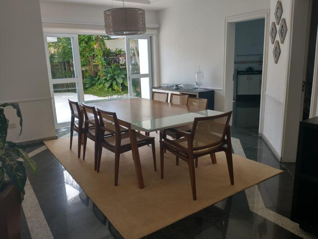  Bela casa Condomínio Fechado Hanga Roa - Bertioga