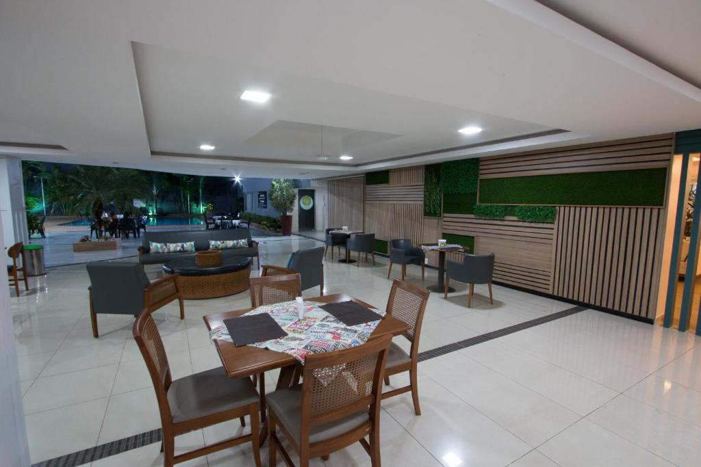  Golden Ville Hotel