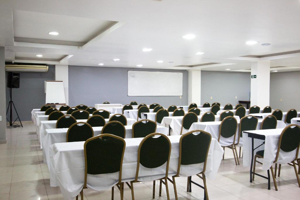  Golden Ville Hotel