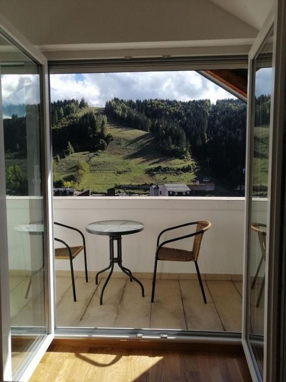 Balkón nebo terasa v ubytování Duh Zlatara