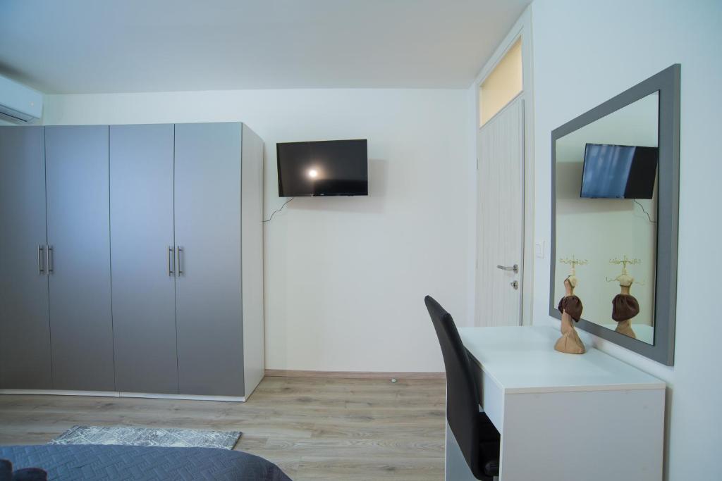 Too Sweet Apartment 1 - 10