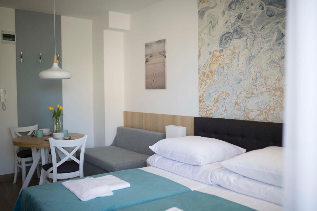 Willa przy Porcie - apartamenty z aneksami kuchennymi - King Studio With Sofa Bed