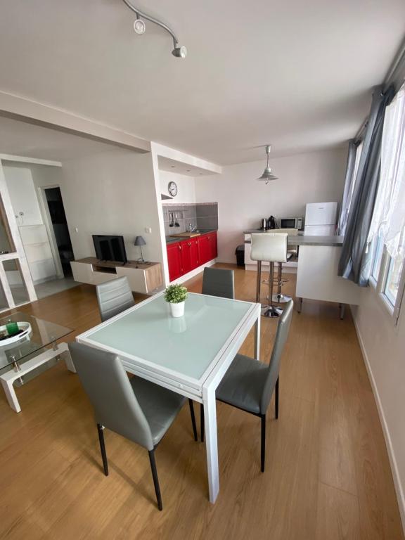 LH Appart, à 5 min de la gare tout équipé - Housity