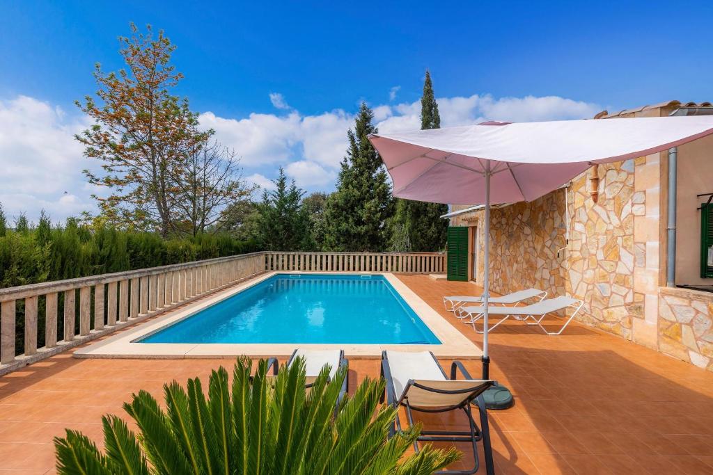Piscina en o búsqueda de S Alzinar de Ses Barraques