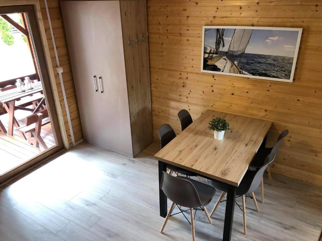 Zdjęcie z galerii obiektu Domki letniskowe Ibiza w Dźwirzynie