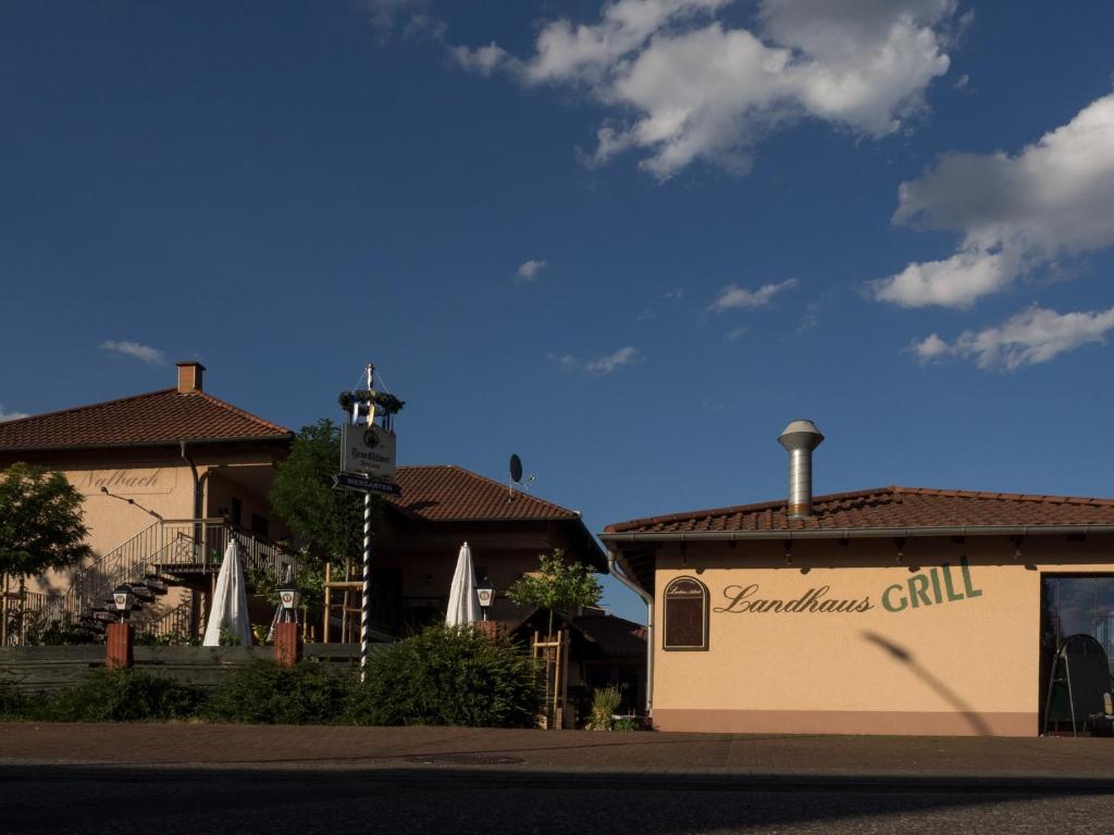 un edificio con un cartel en el costado en Landhaus Nalbach en Nalbach