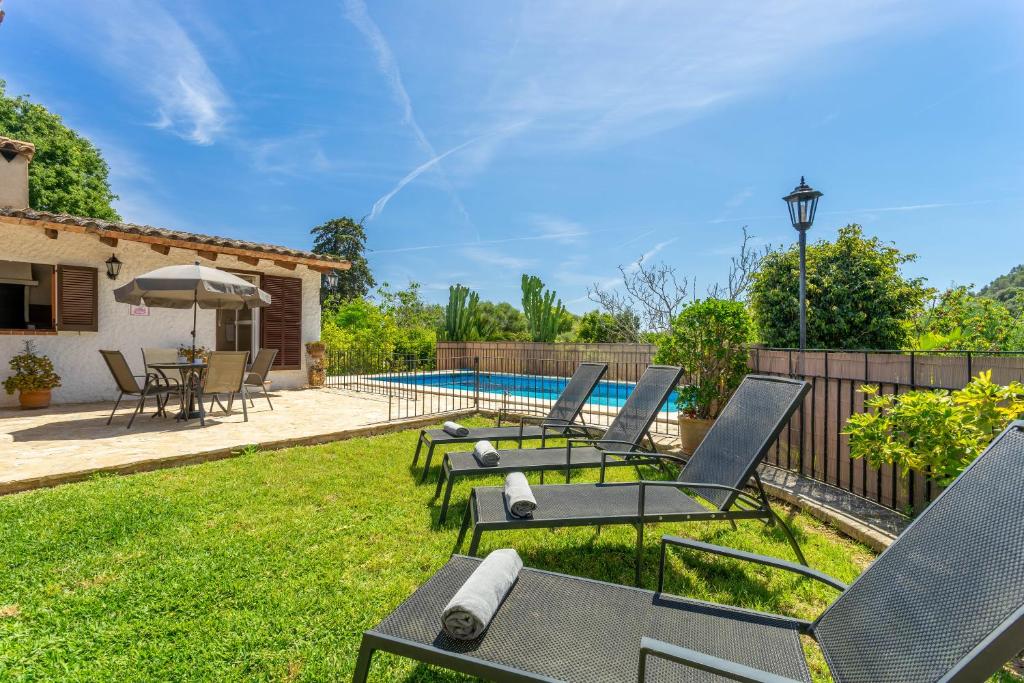 A garden outside Villa Ca na Miracles By SunVillas Mallorca