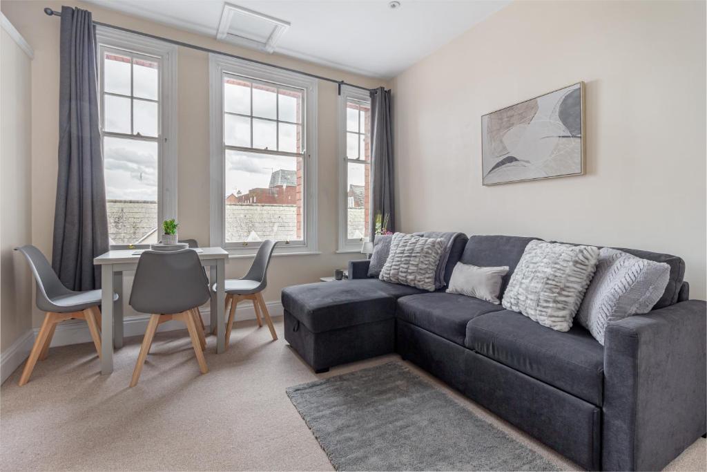 Bilde i galleriet til Guest Homes - Trinity Apartment i Worcester