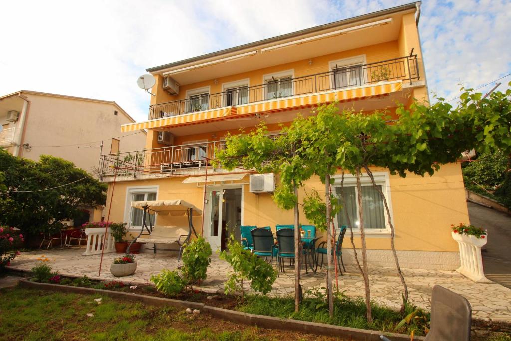 Apartment Lidia