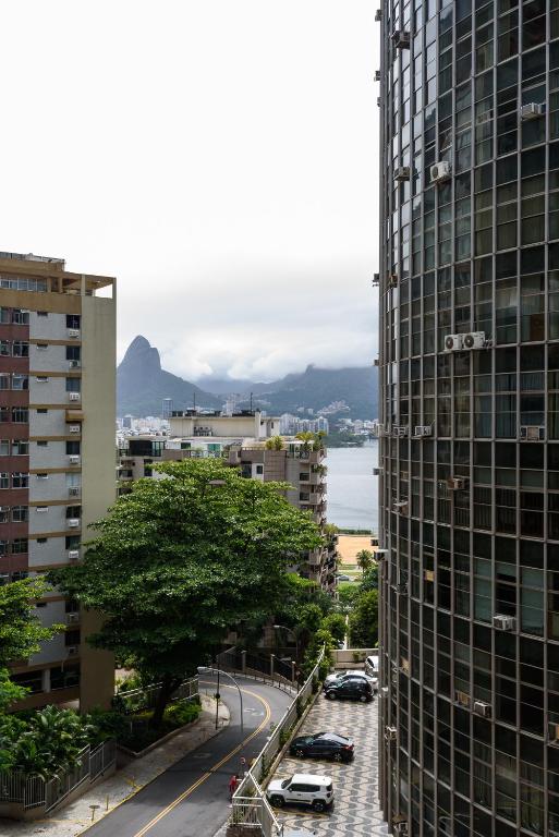  All in Rio- Excelente 2 Qtos !! Vista p/ Lagoa !! Garagem !!