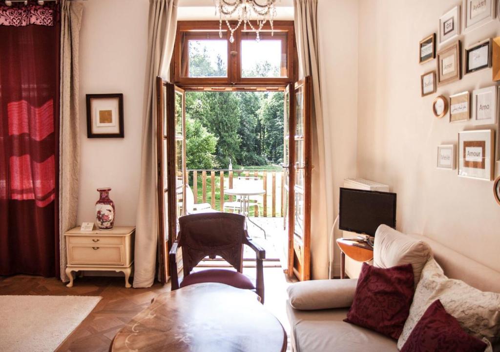 Hotel Schloss Blumenthal - Queen Kamer Met Balkon