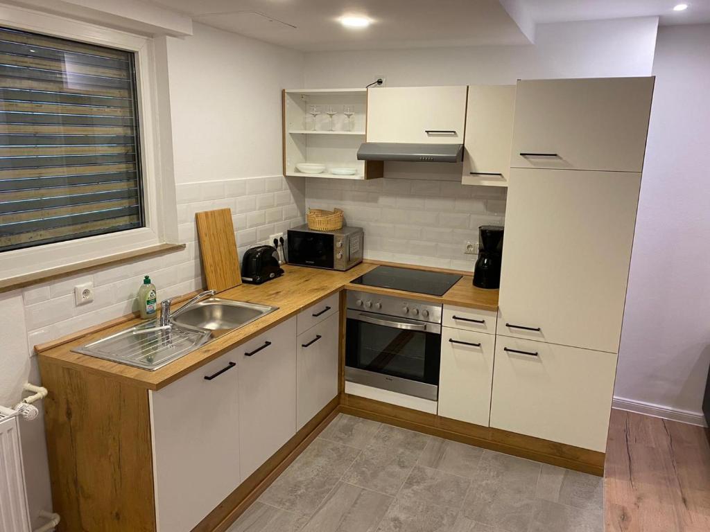 interaktiv Appartements in Ratingen - Düsseldorferstrasse - Apartamento De Dos Dormitorios