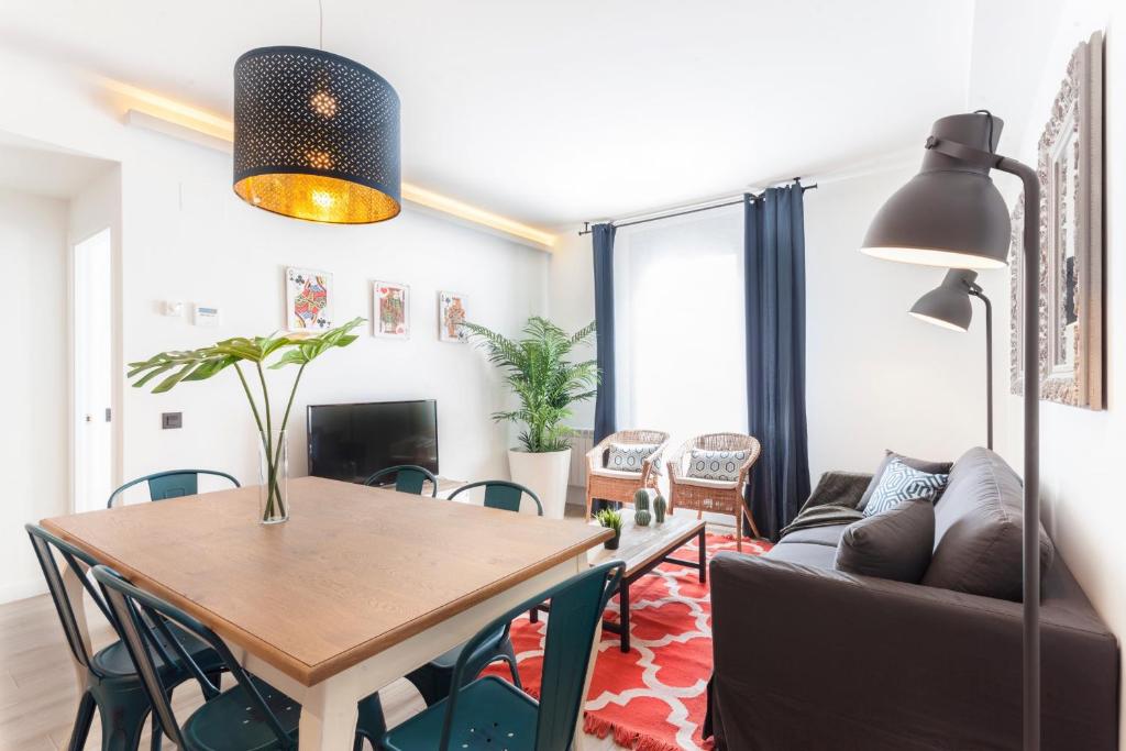Bravo en Madrid - Two-Bedroom 1 Bathroom IX