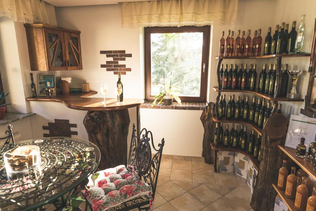 Nápoje v ubytování Wein & Gästehof Erlacher