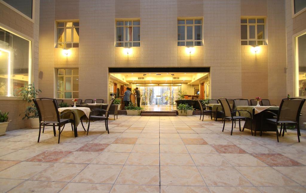 Restaurace v ubytování Le Park Hotel