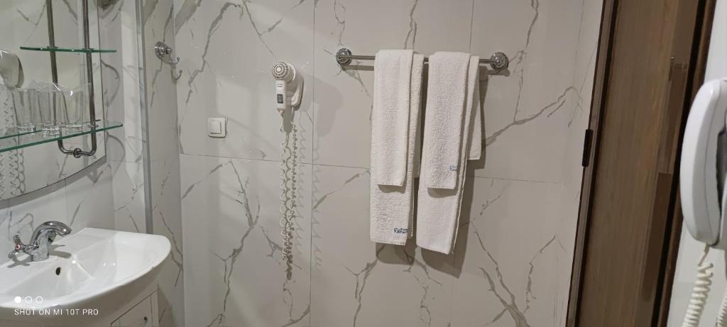 Koupelna v ubytování Hotel Kamenec