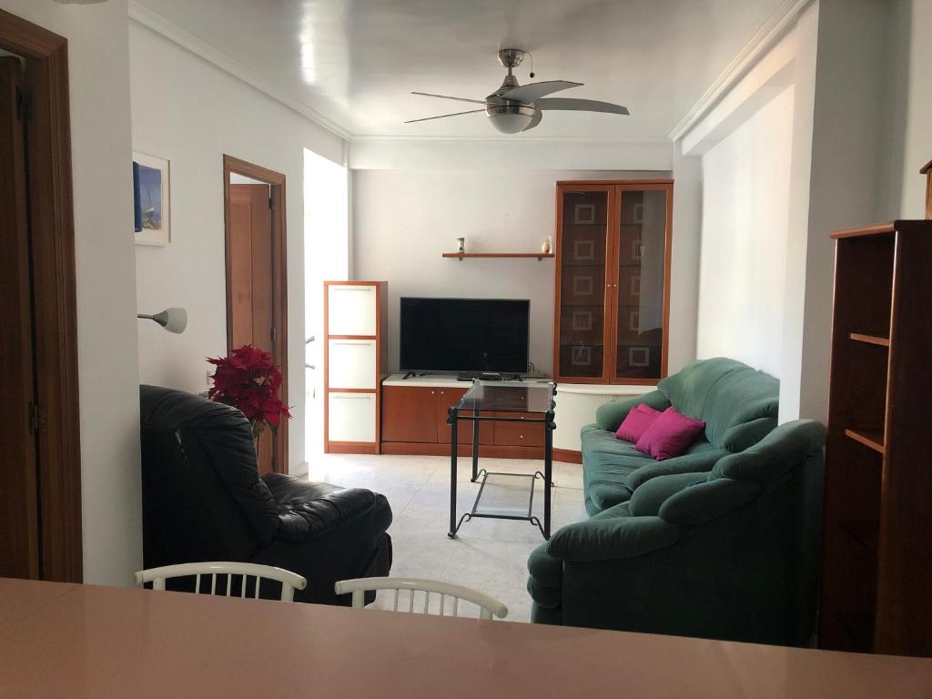 A television and/or entertainment centre at Almería Centro