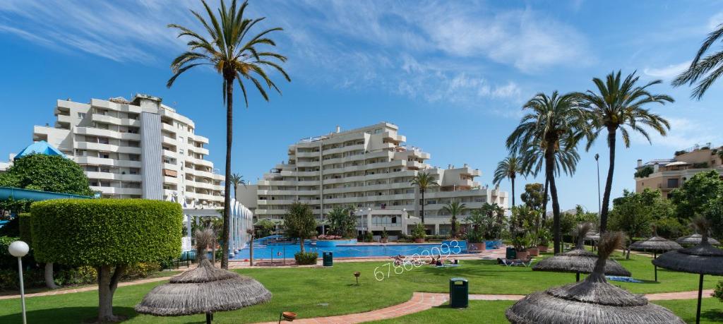 Benalbeach - Studio Apartment