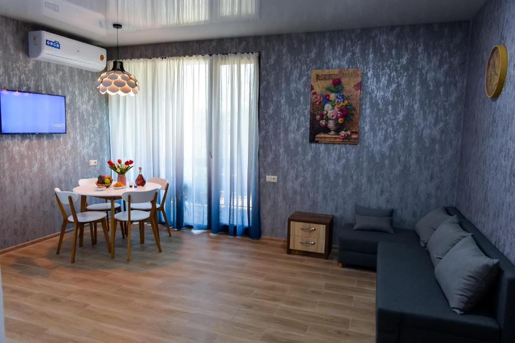 Posezení v ubytování LIONS APARTMENT
