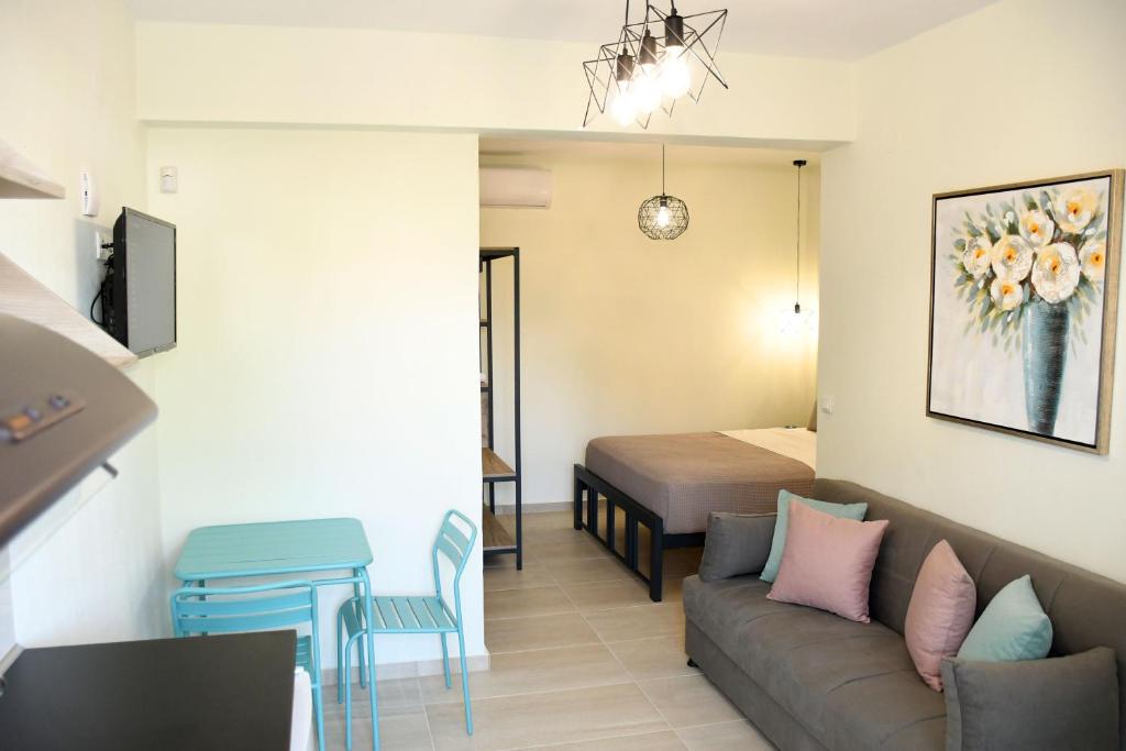 Posezení v ubytování Theano Luxury Suites Nikiti