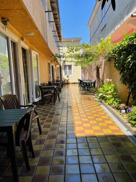 Polina Hotel