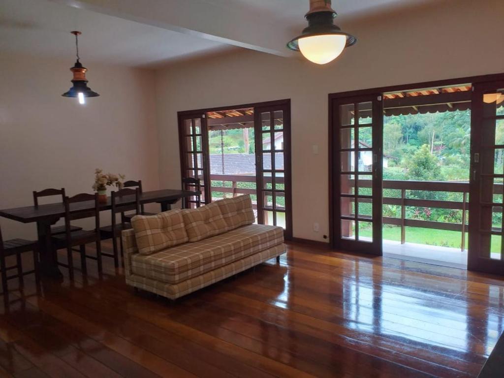  Lumiar Casa de campo com piscina churrasqueira rio lindo jardim