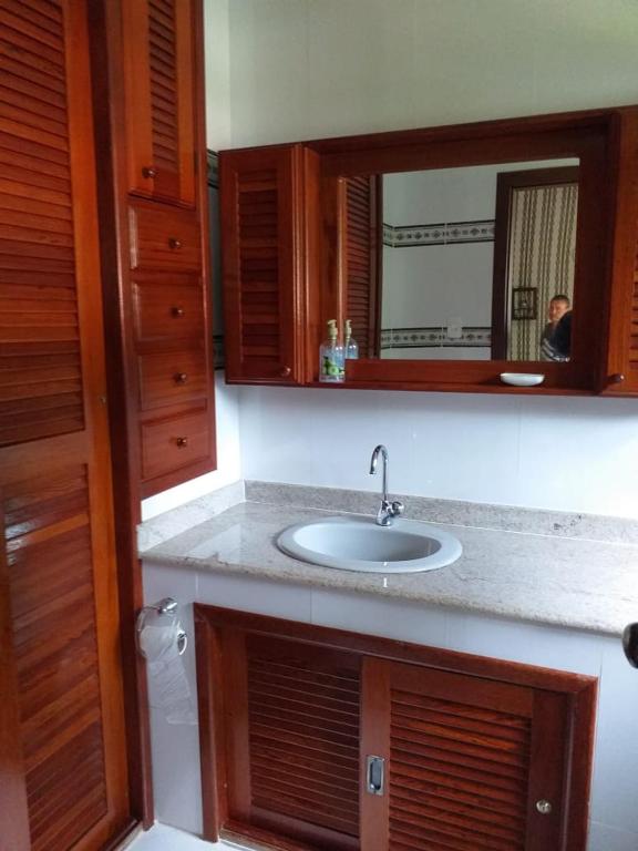  Lumiar Casa de campo com piscina churrasqueira rio lindo jardim