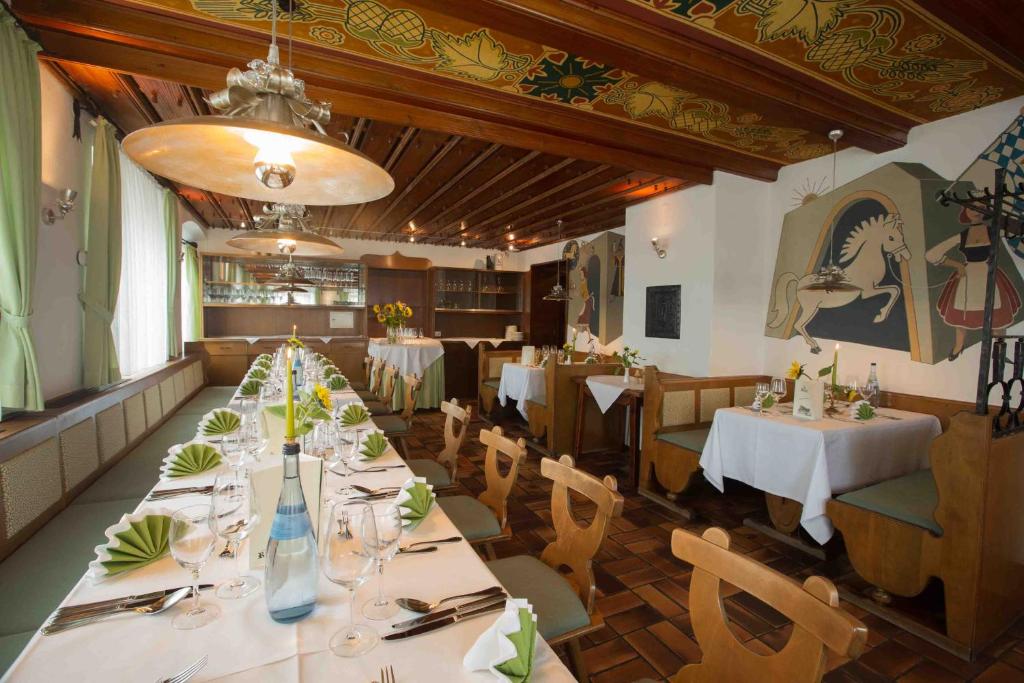 Restaurace v ubytování Hotel Gasthof Rössle