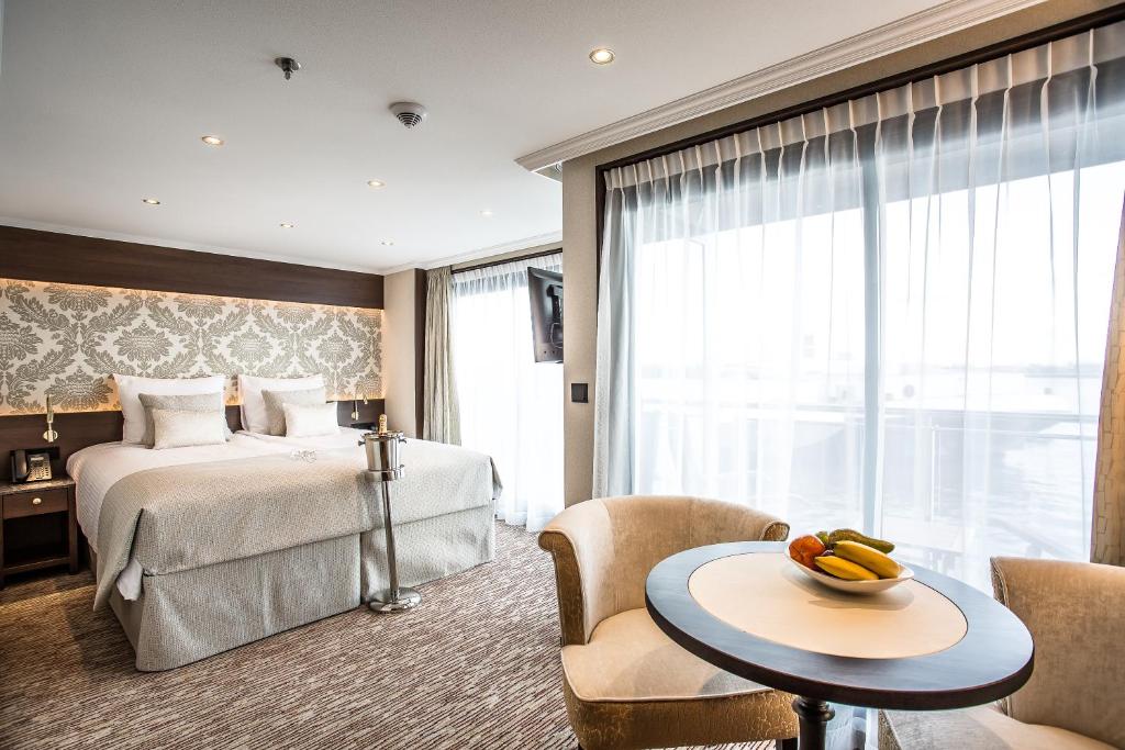 VIVA RIVERSIDE Altstadt Düsseldorf - Resim 31