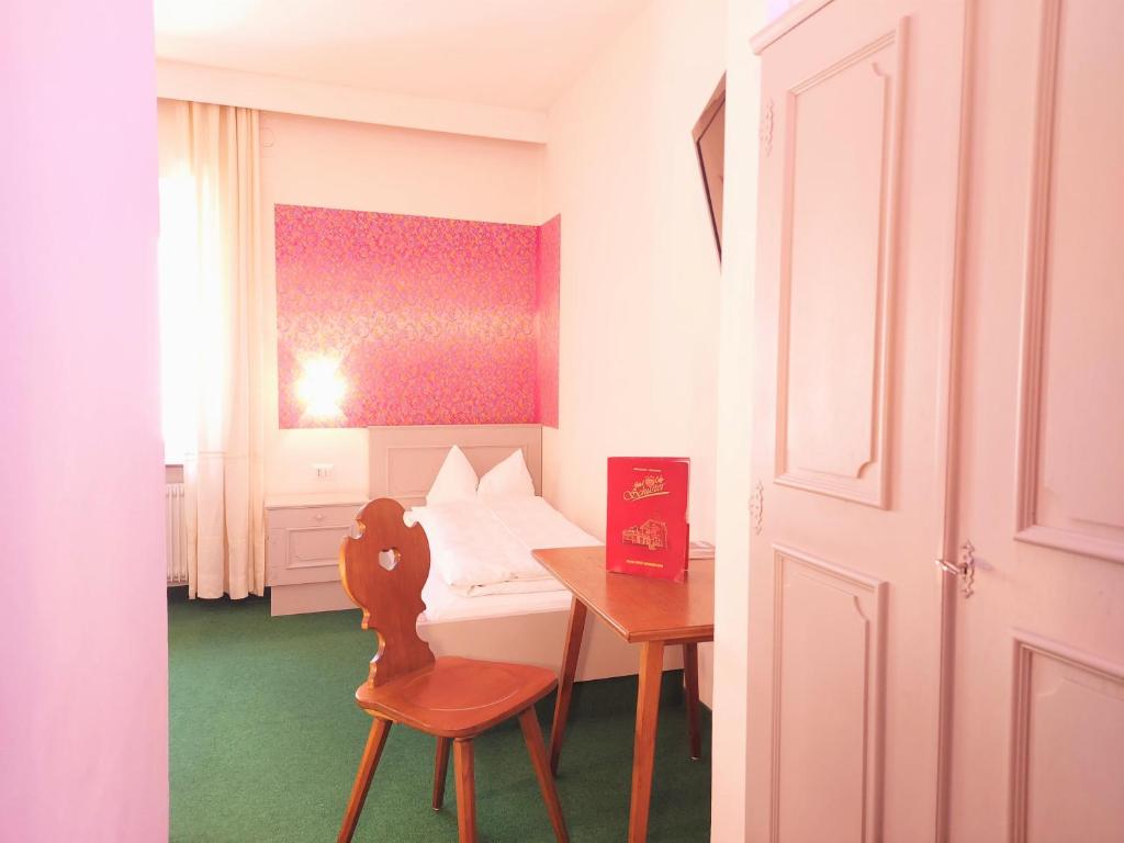 Istumisnurk majutusasutuses Hotel Schuster