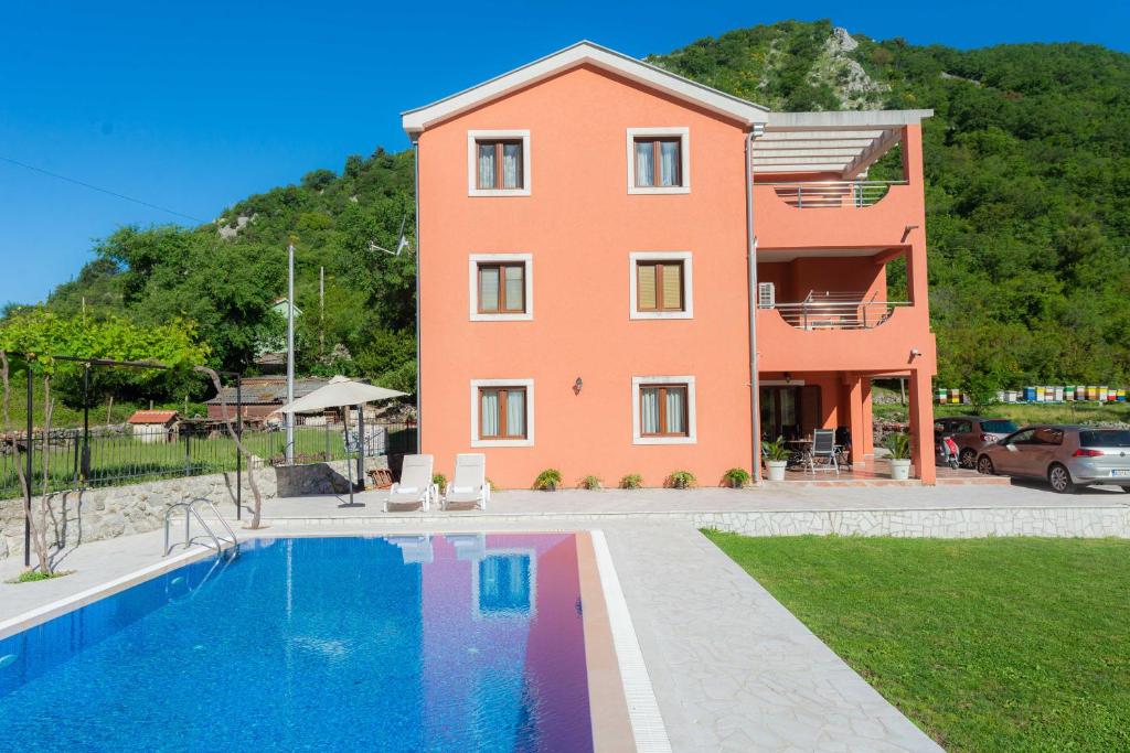 Milas Trojica Kotor - 7