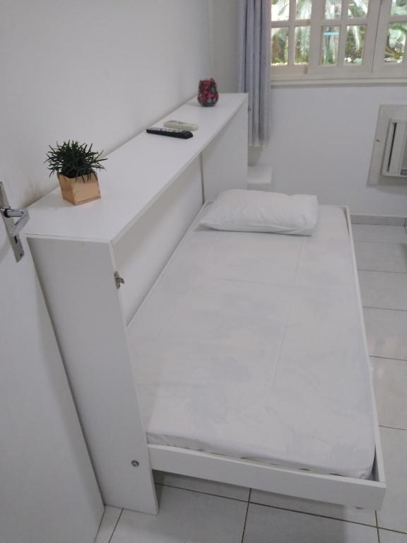  Riviera Flat Service