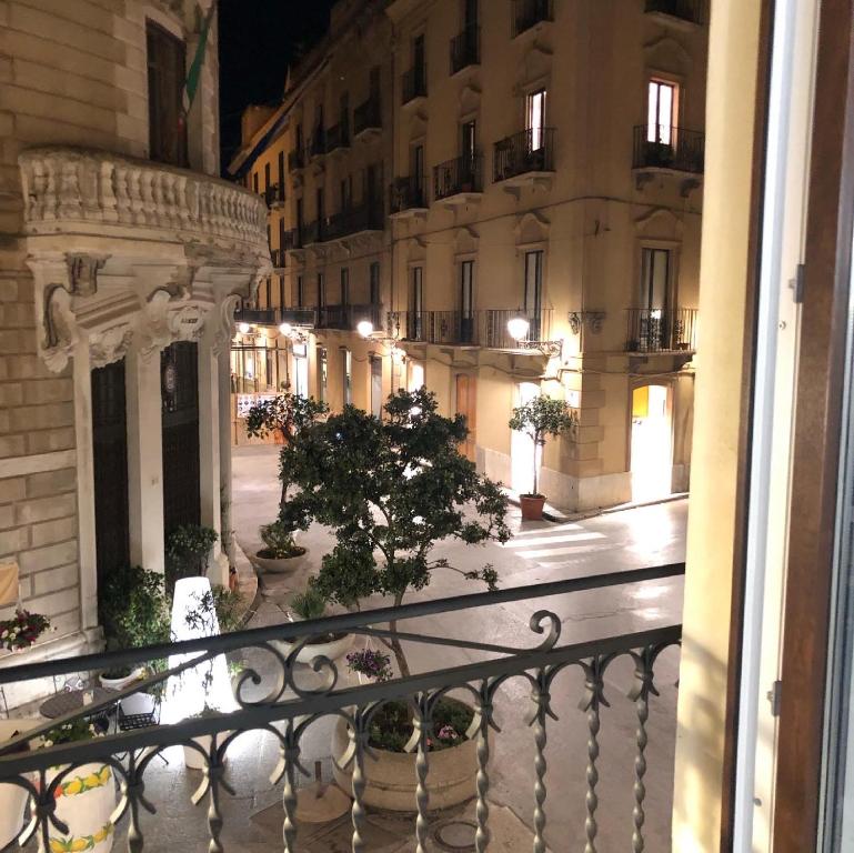 Tòa nhà nơi căn hộ tọa lạc