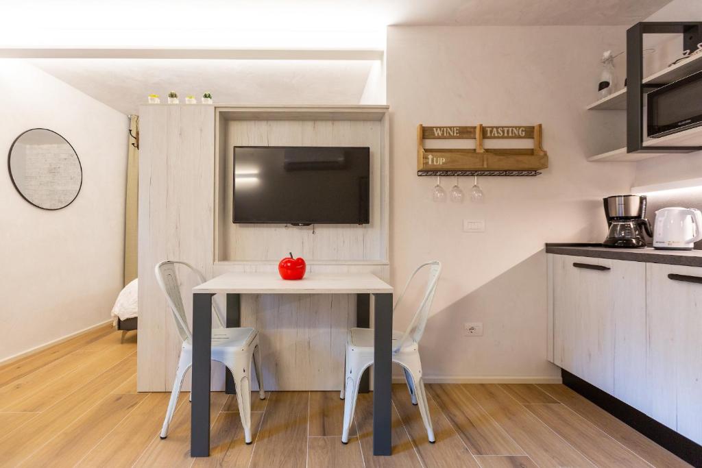 Kuchnia lub aneks kuchenny w obiekcie Borgo Cantagallo Casa Olivia 1