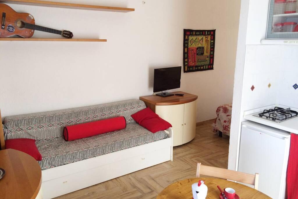 Telewizja i/lub zestaw kina domowego w obiekcie West Sardinia - Bosa