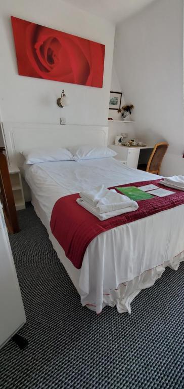 Postel nebo postele na pokoji v ubytování Ash Hotel B&B