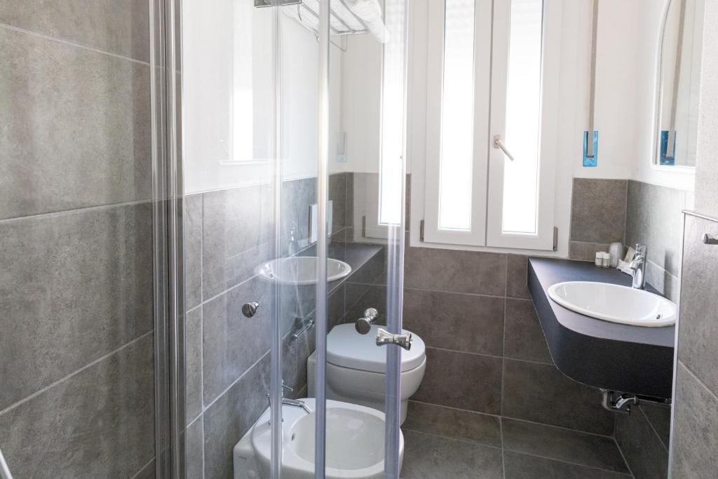 Koupelna v ubytování Hotel Eugenio