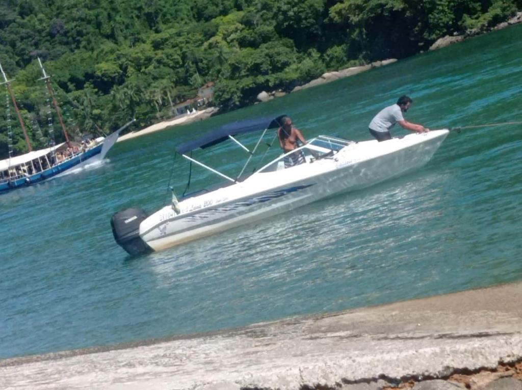  KITNET ACONCHEGANTE A 200M DA PRAIA
