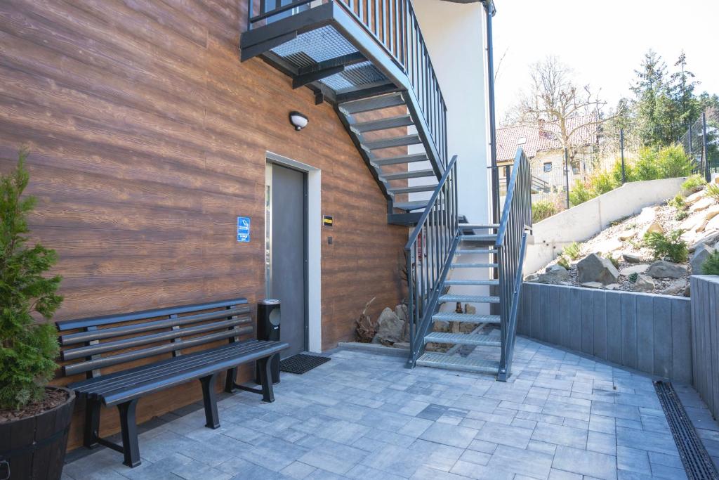 Budova, v ktorej sa apartmán nachádza