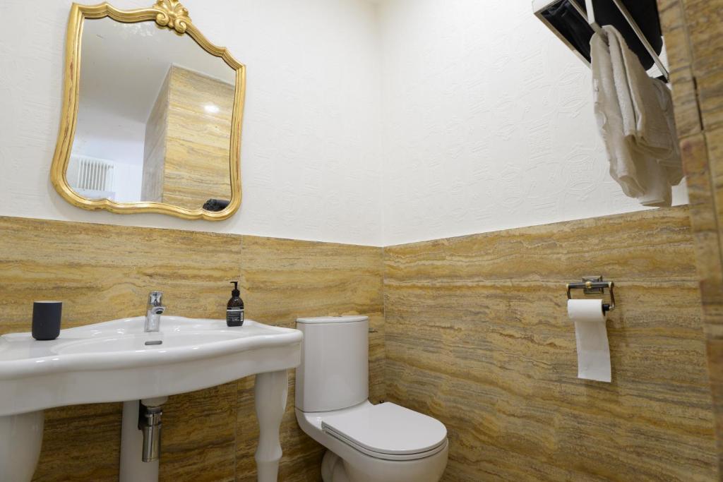 La Maison de L' Ambassadeur Carcassonne B&B - 12