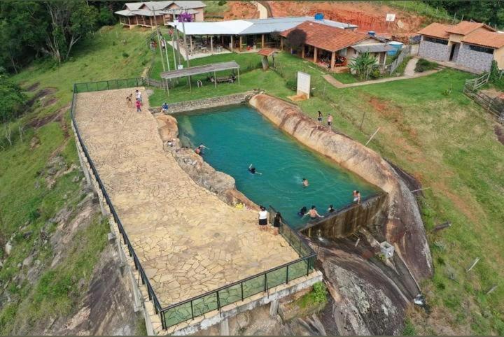  Piscina na Pedra - Complexo Turístico Seasons