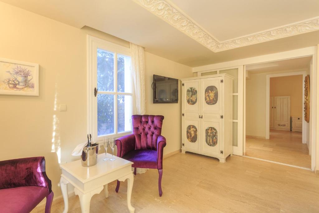 Lukka Exclusive Hotel – Adult Only +12 - 19