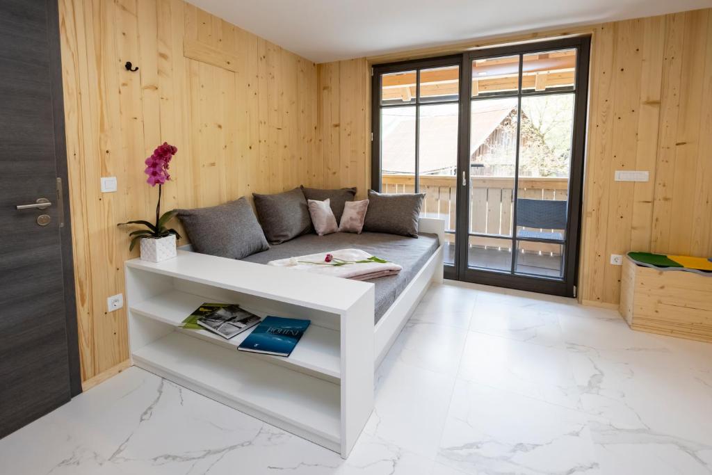 Posezení v ubytování Pr `Agotnik Apartments & Rooms Bohinj