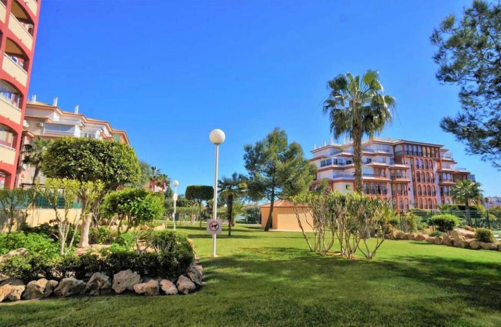 Torremar III, Torrevieja – Bijgewerkte prijzen 2023