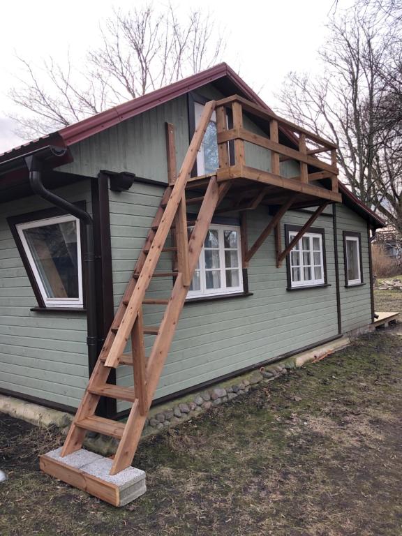 Budova, kde se prázdninový dům nachází