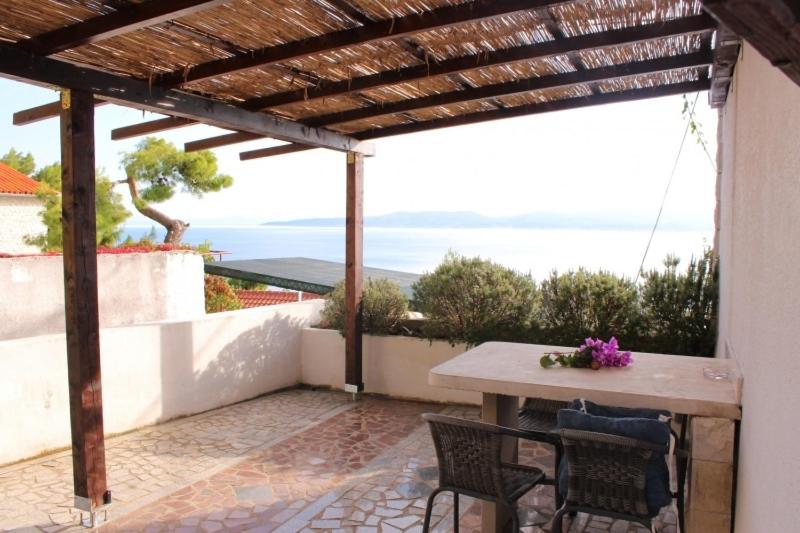 Fotografia z galérie ubytovania Apartment in Pisak with sea view, terrace, air conditioning, WiFi (3817-1) v Pisaku