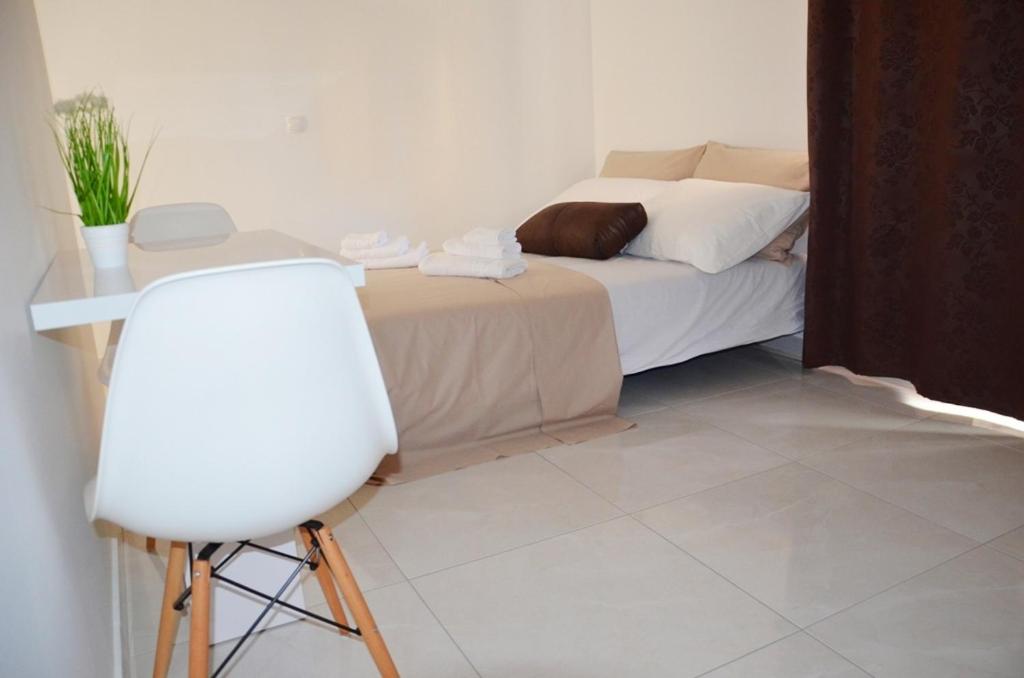 Fotografie z fotogalerie ubytování Studio Apartment in Trogir with Sea View, Terrace, Air Conditioning, Wi-Fi (4786-5) v Trogiru